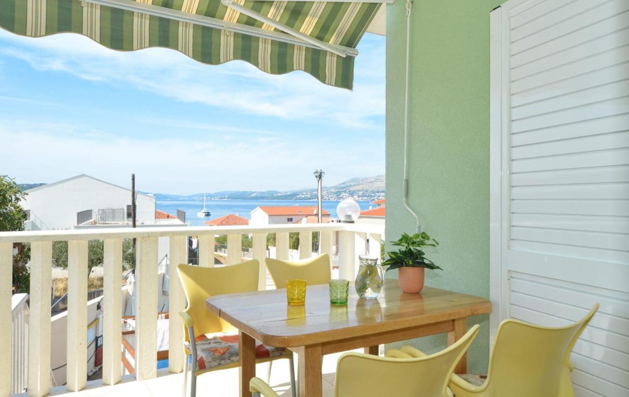 Apartments Santo Trogir - Okrug Gornji Екстер'єр фото