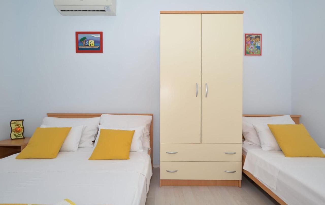 Apartments Santo Trogir - Okrug Gornji Екстер'єр фото