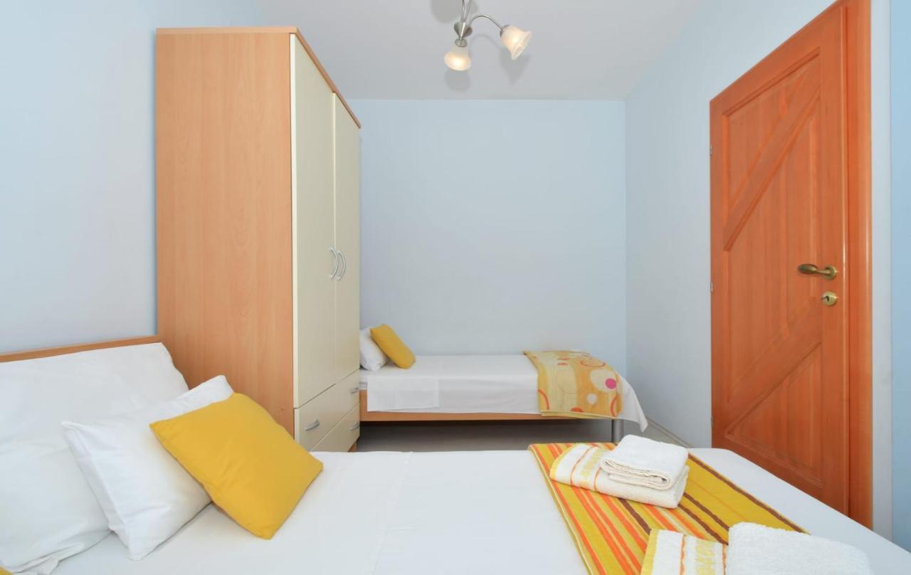 Apartments Santo Trogir - Okrug Gornji Екстер'єр фото
